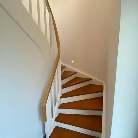 Stilvolles Domizil Im Zentrum Von أونا